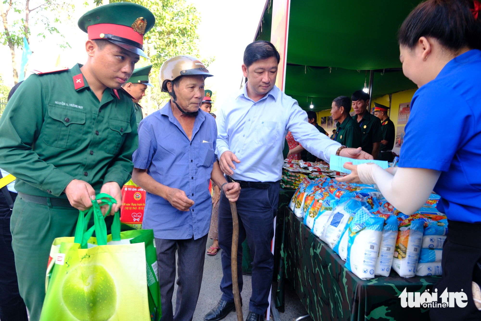 庆祝第七军区成立80周年之际，69栋边境房屋竣工