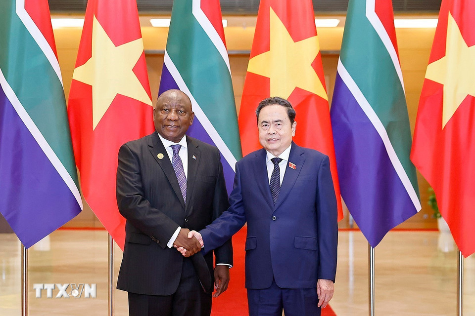 南非总统会见国会主席，参观武元甲大将家庭