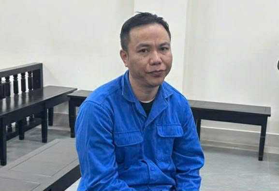 诈骗女友家人78亿用于在线赌博，前总监被判终身监禁