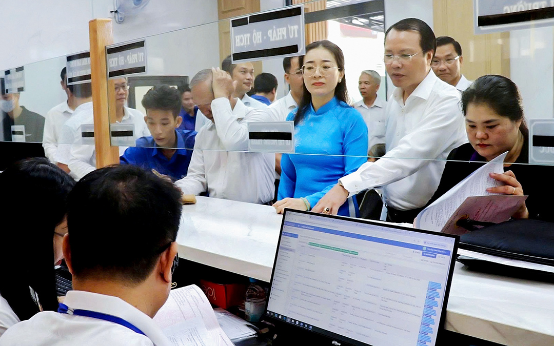 平福省试运行两级政府，应用AI服务民众