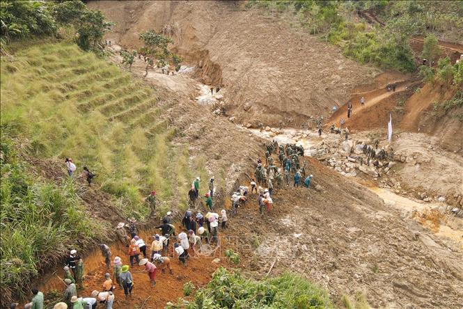 军队开辟道路，为广南省五个村庄解除孤立状态
