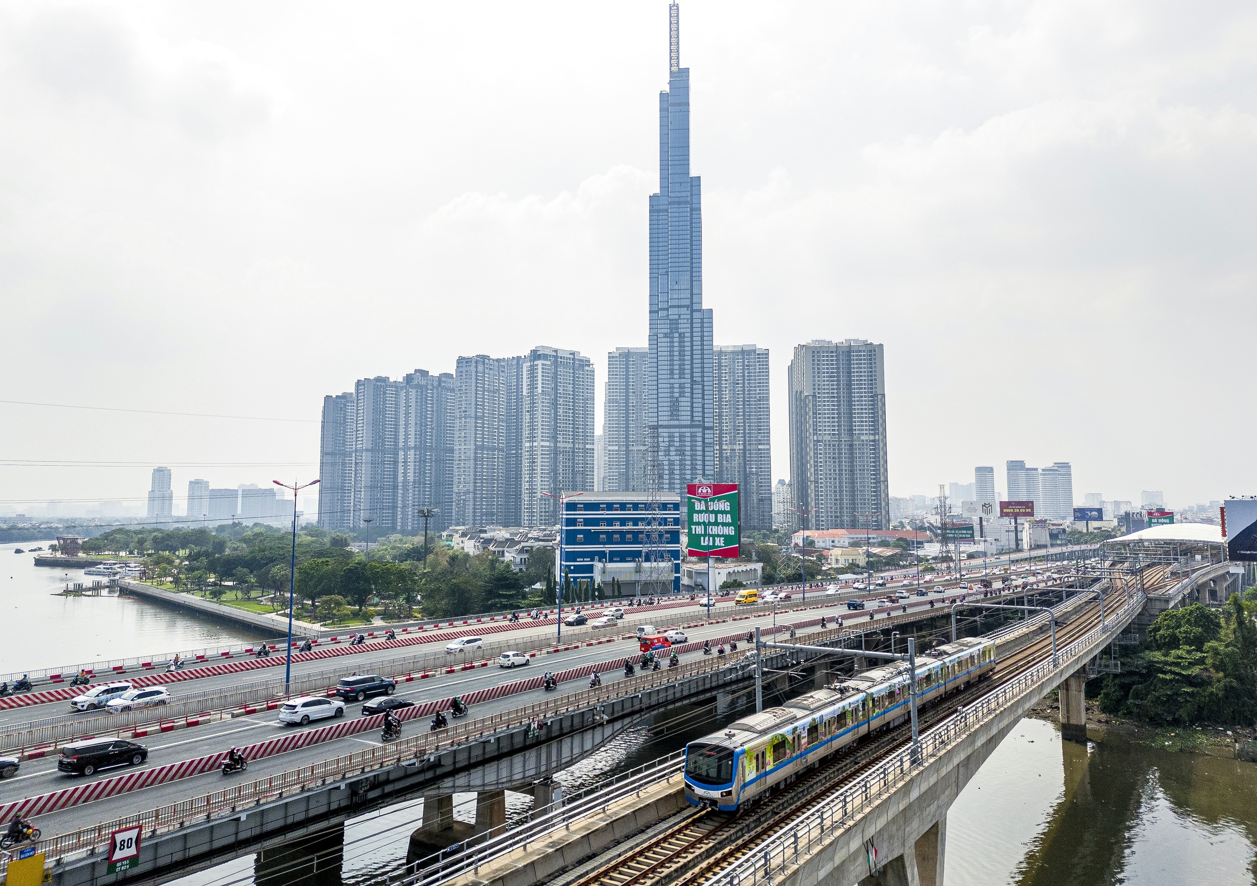 胡志明市基础设施在特殊机制和政策出台后迅速推进