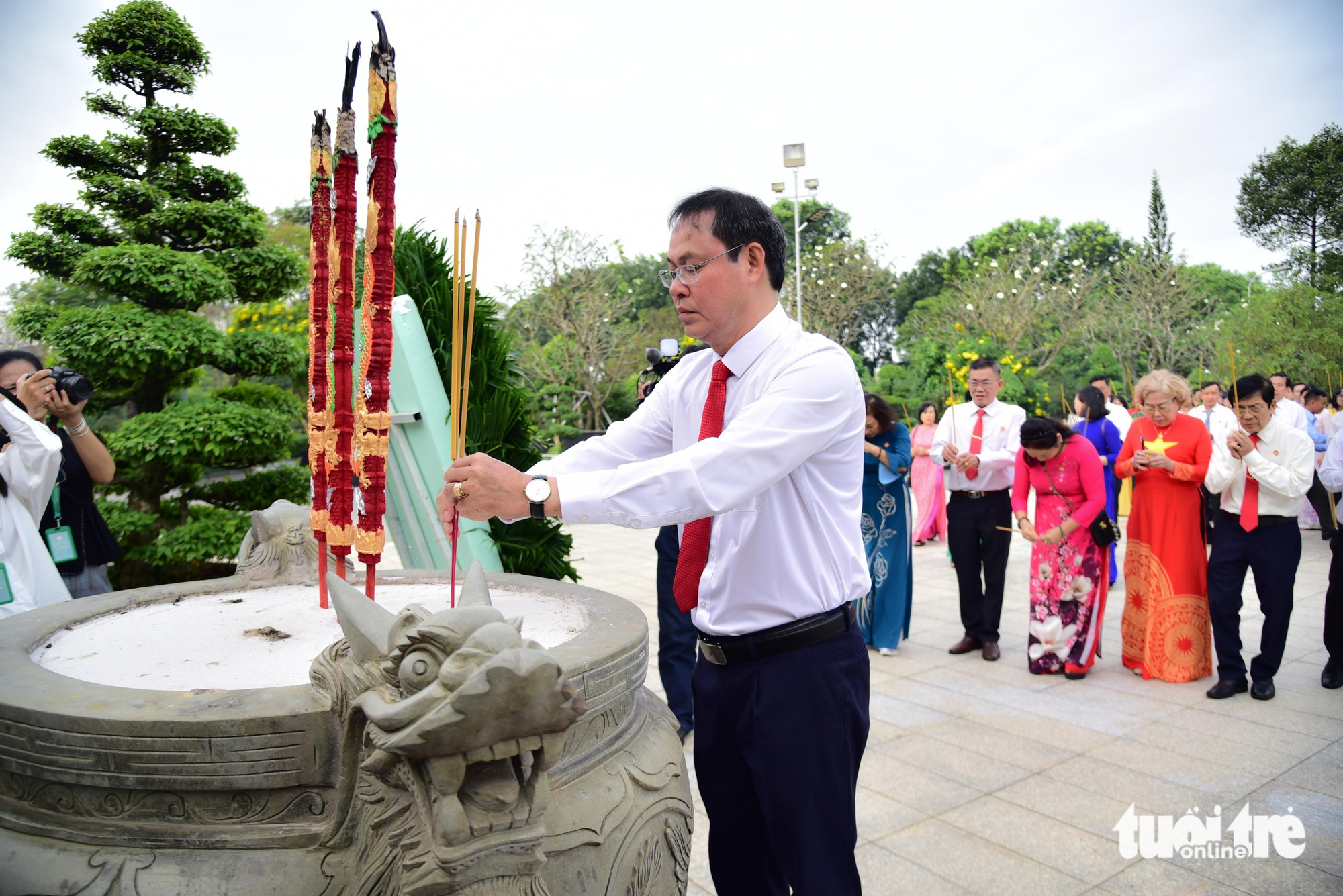 胡志明市越南祖国阵线代表大会代表参加多项有意义活动