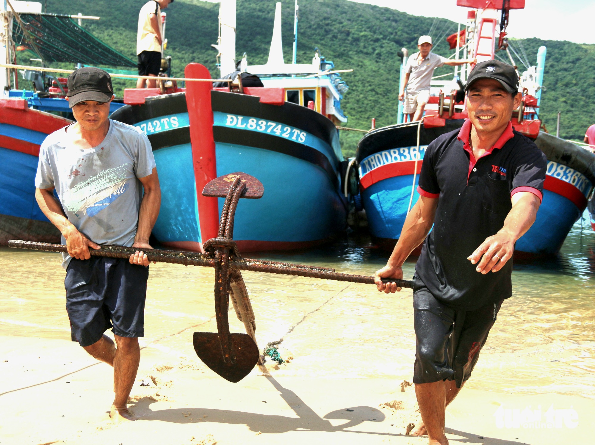 从达姆雷台风的'血泪教训'中，尽管天气晴朗，庆和省民众仍紧急应对卡尔梅吉台风