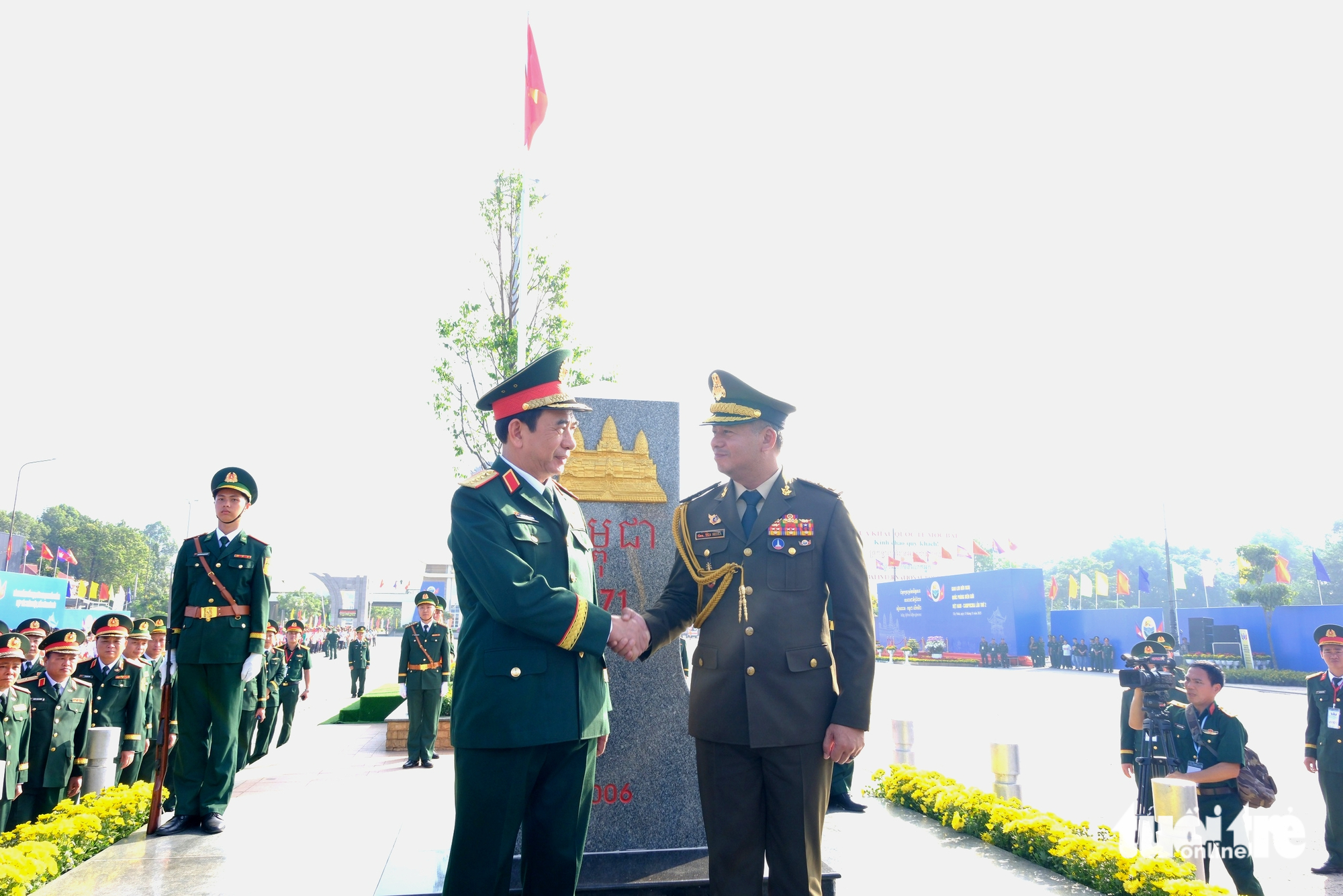 越南国防部支持在柬埔寨开工建设小学