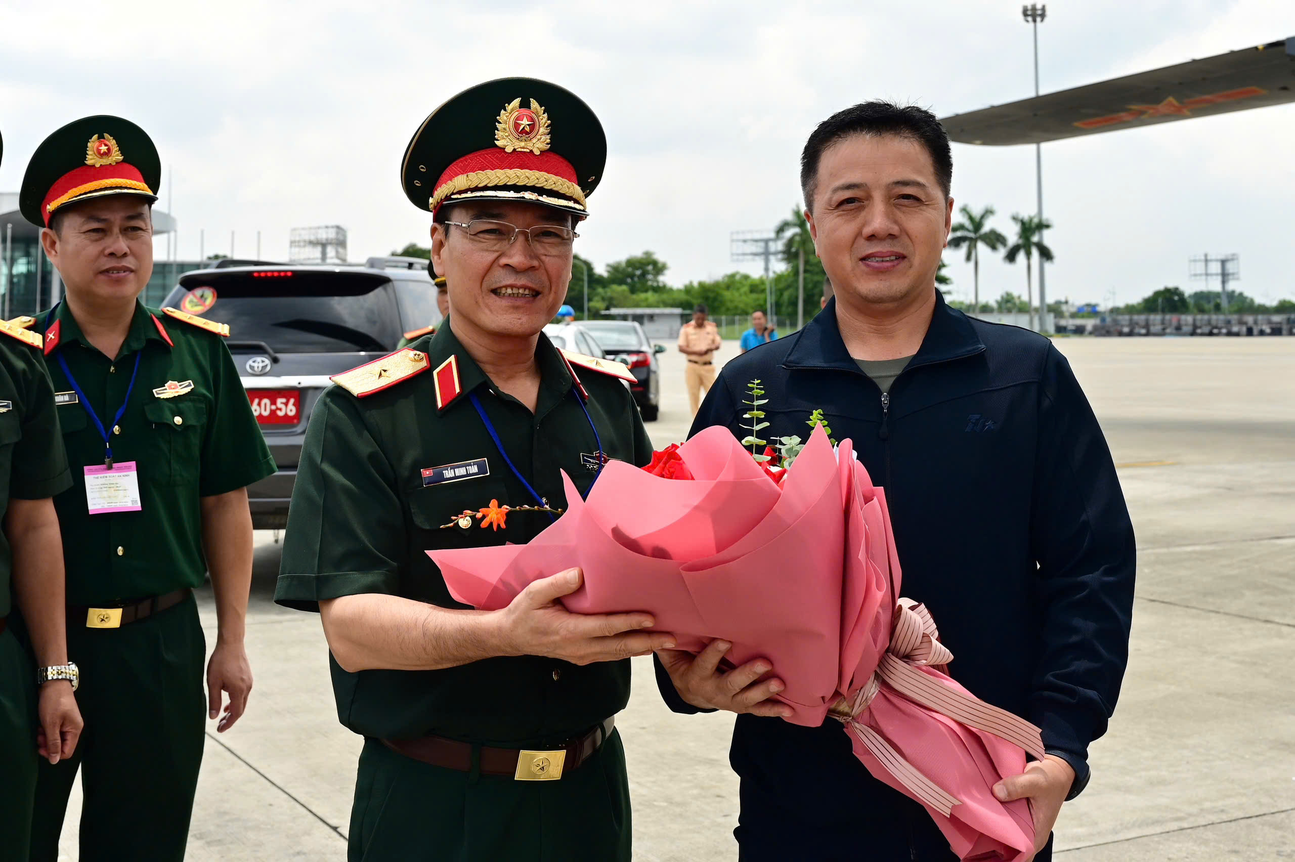 中国代表团抵达越南参加9月2日纪念阅兵