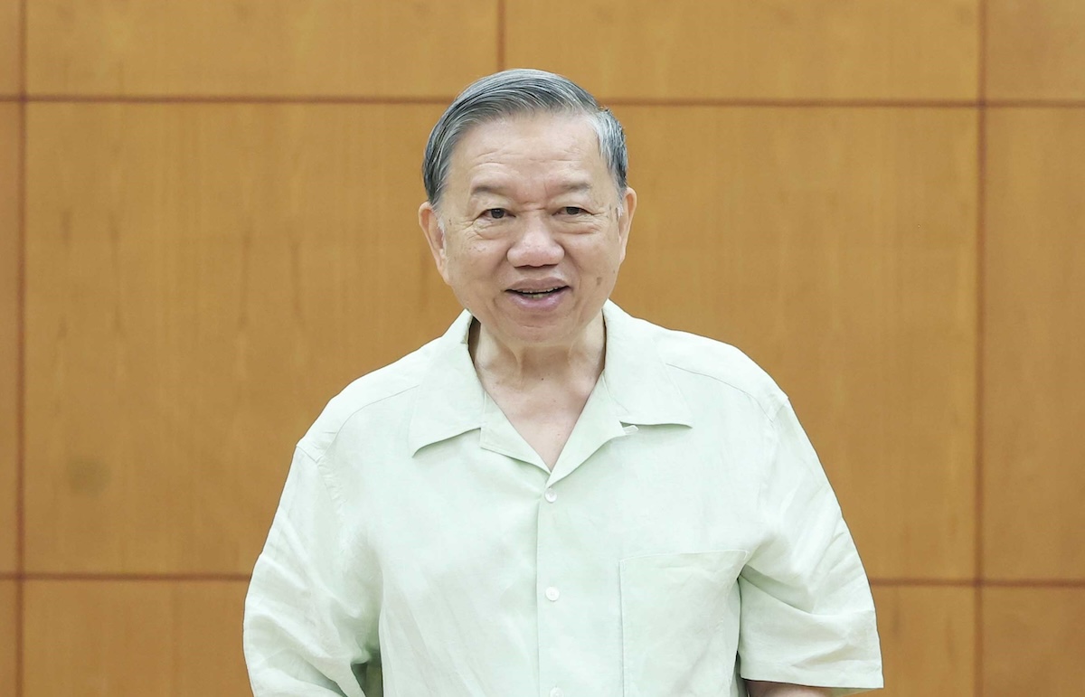 总书记：现代城市是发展动力，美丽农村是稳固后方