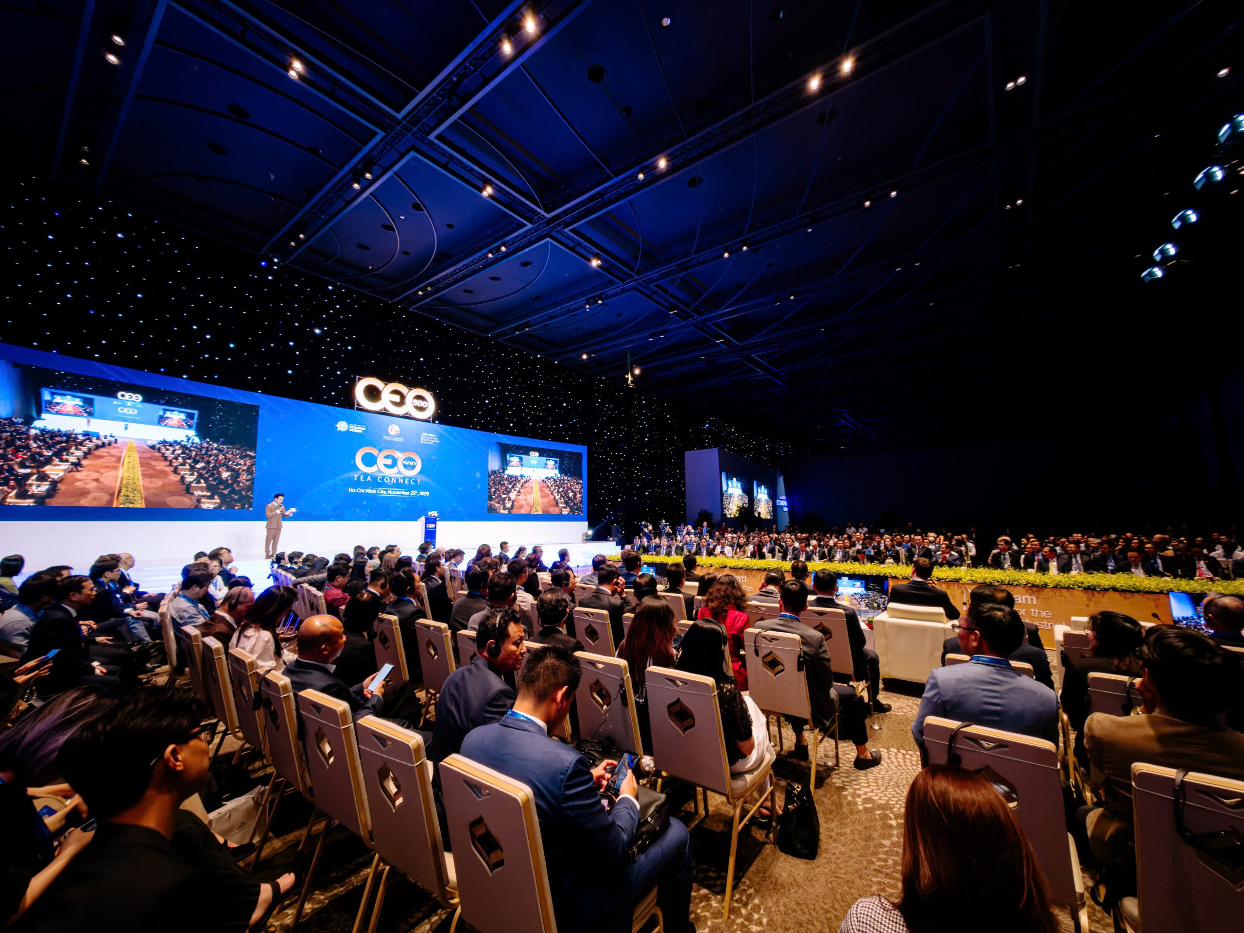 总理与500位国内外CEO讨论可持续合作