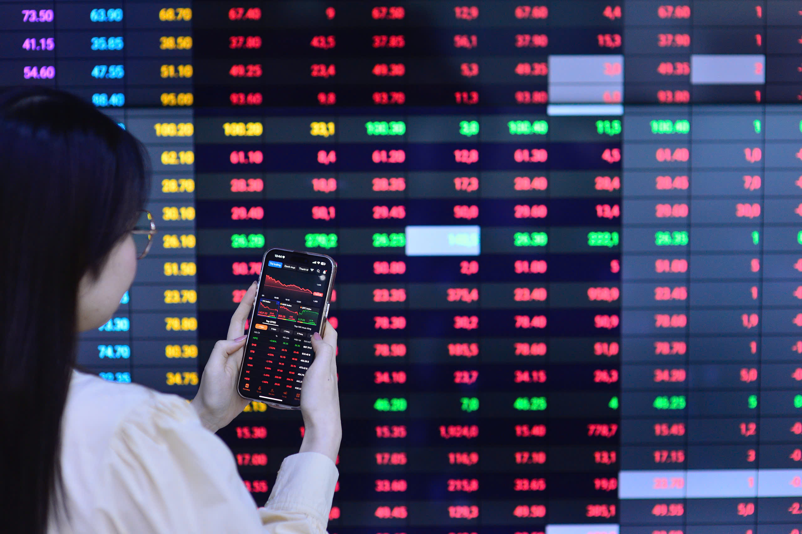 11月11日早间新闻：提议超过50%居民同意才继续制定省、乡合并方案