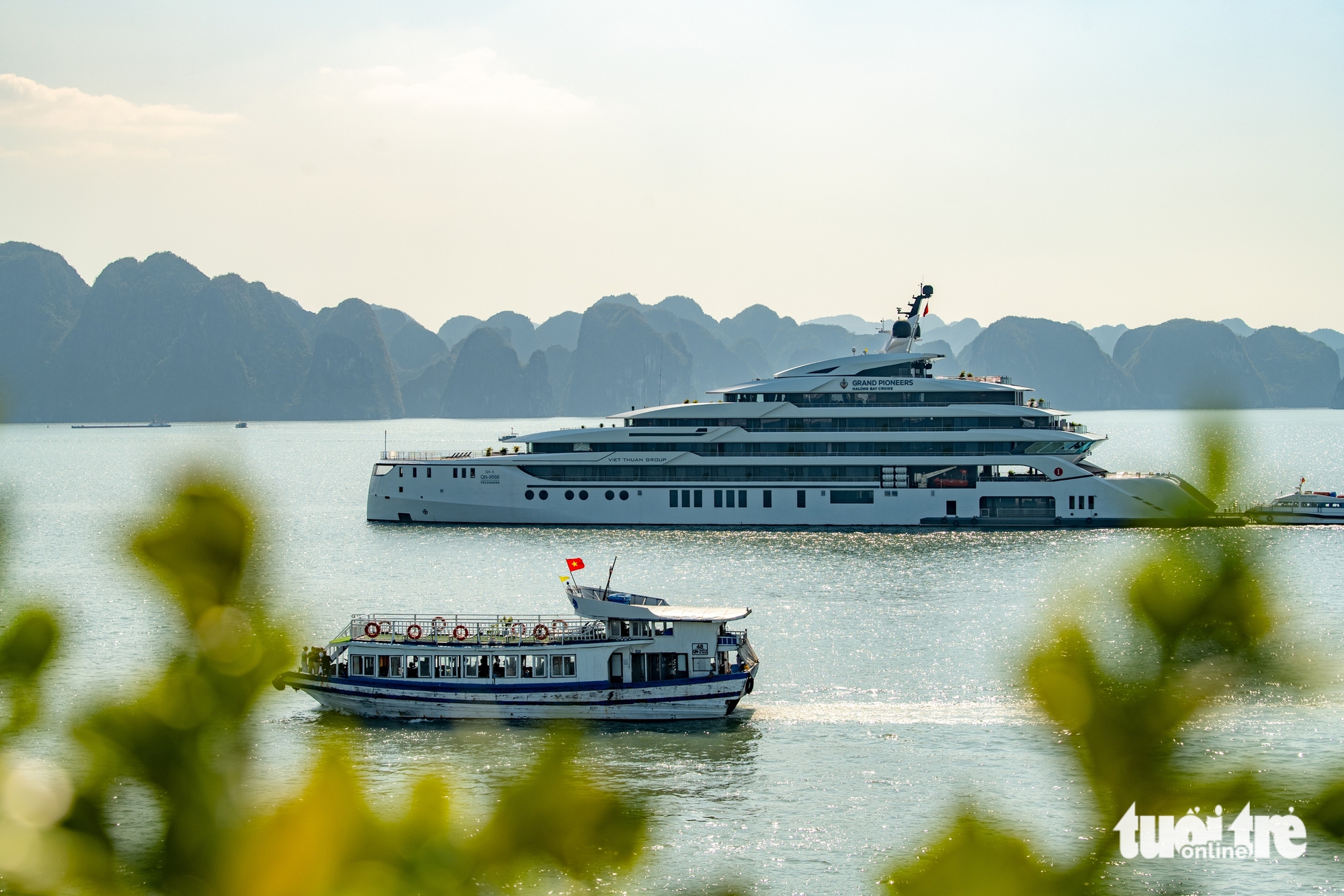 下龙湾拥有'全球最佳绿色游轮公司'