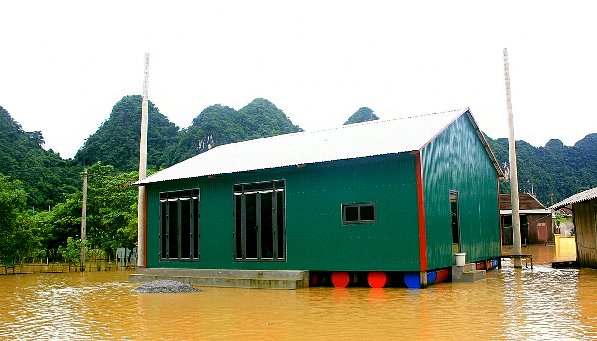 建设部要求设计房屋模型以支持洪水地区居民重建房屋