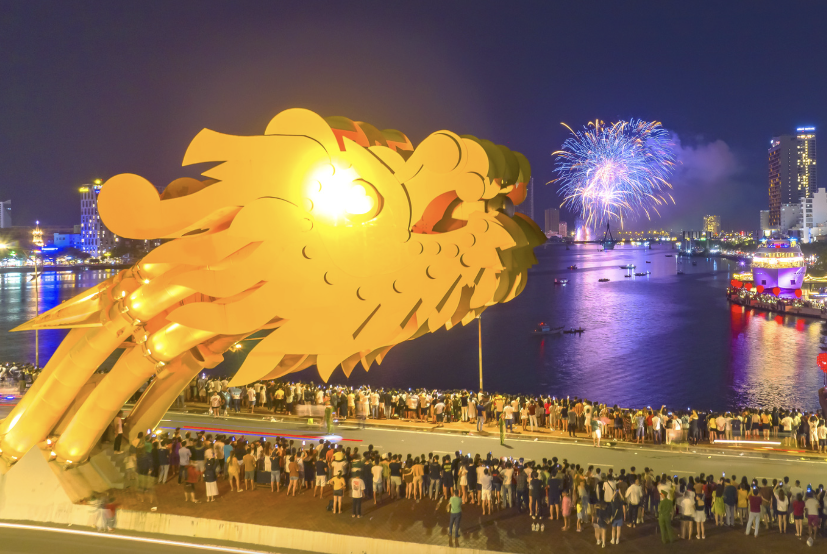 岘港旅游促进中心主任：'为什么龙桥没有胡须？'