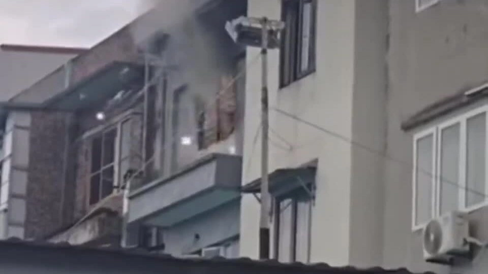 河内四层楼火灾，两人死亡