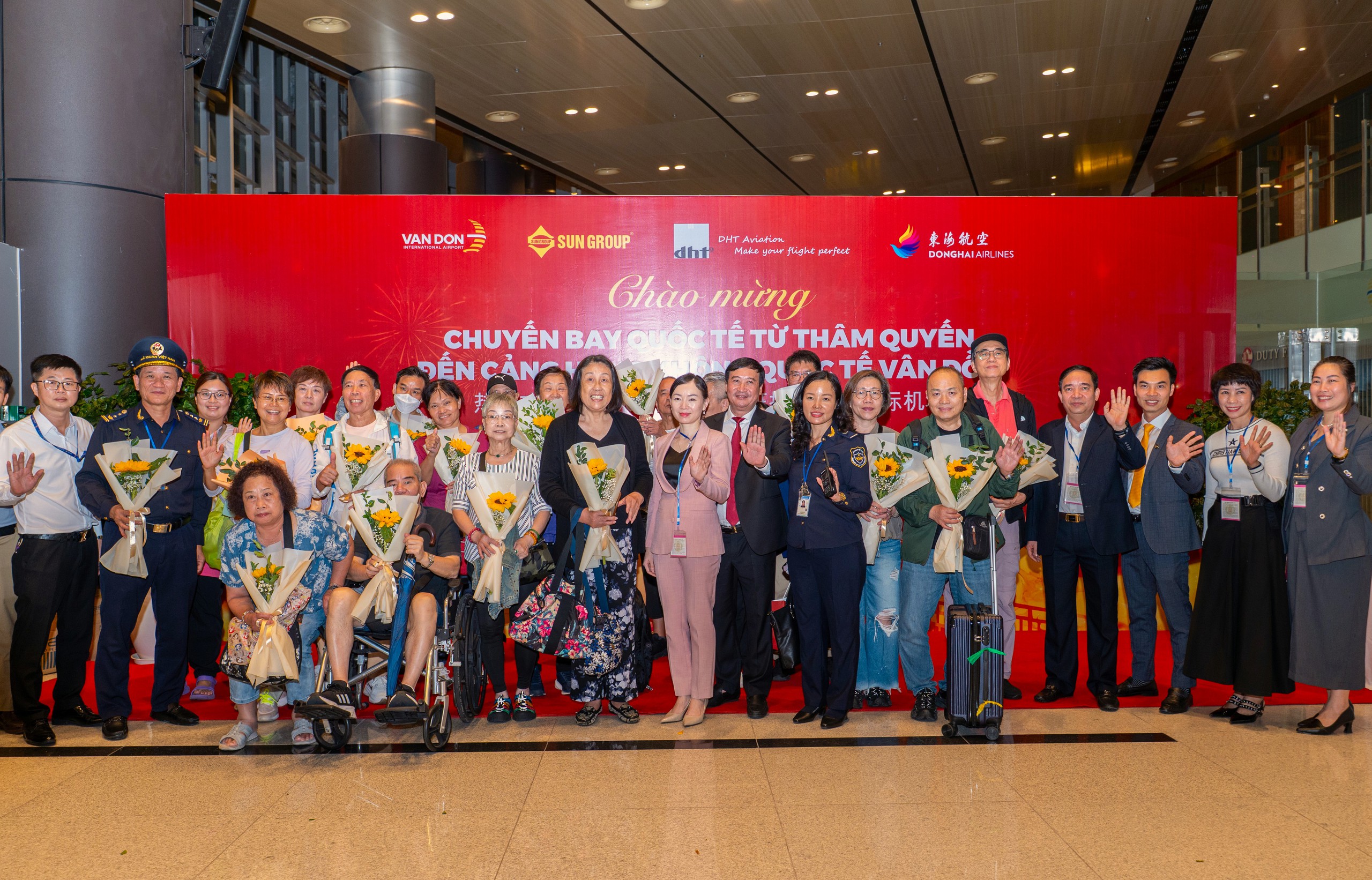 云屯-深圳包机航线启动，广宁吸引中国游客