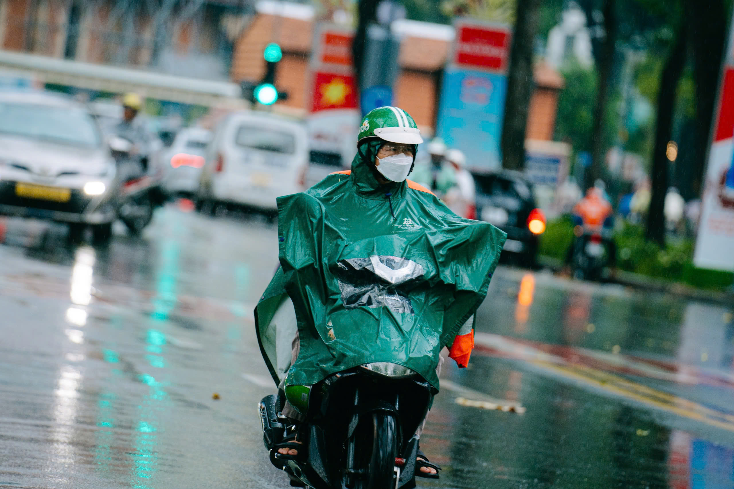 今天6月20日的天气：北部和南部有大雨到暴雨