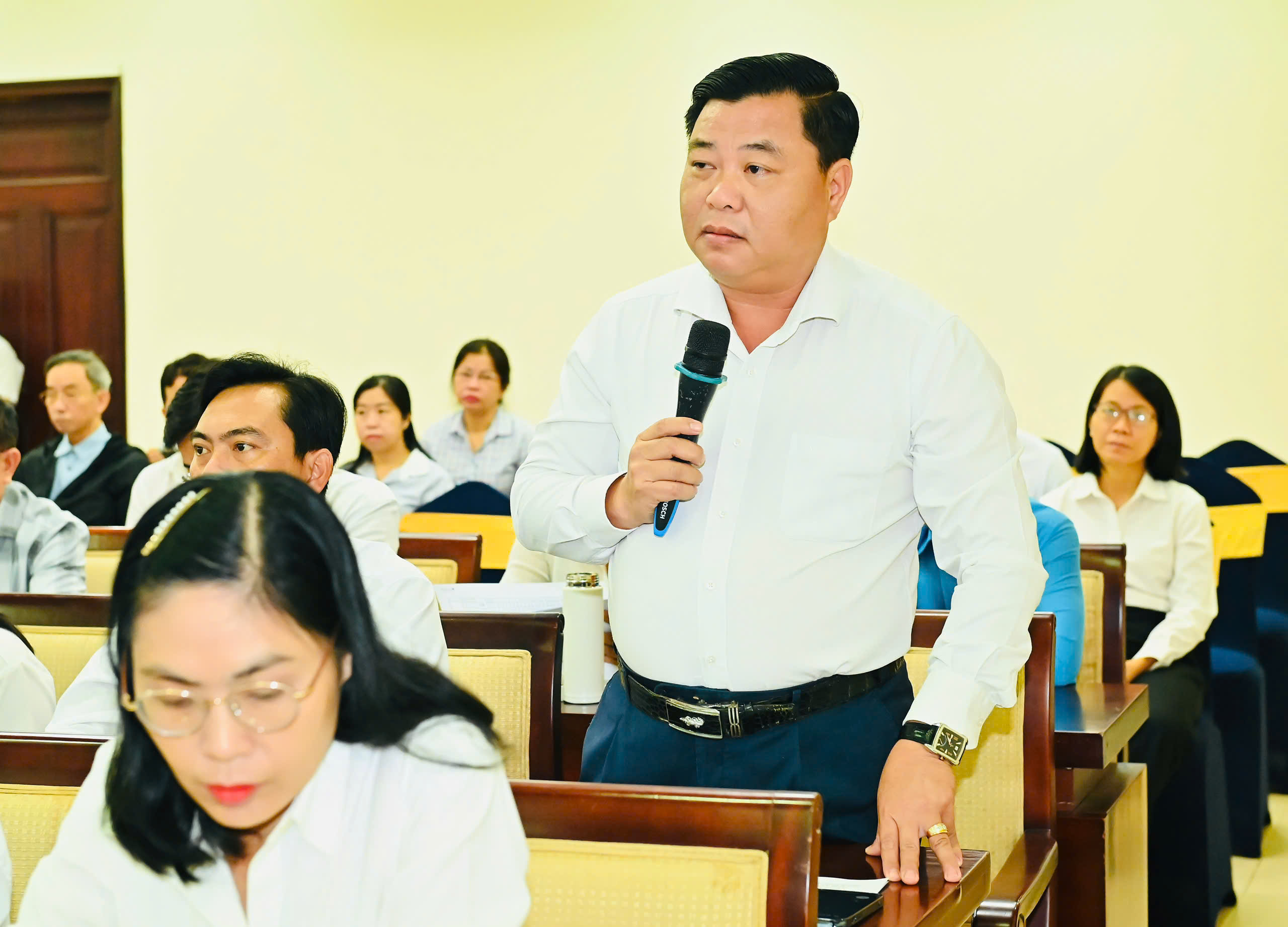 胡志明市：关于第十六届国会代表候选人的第一次协商会议