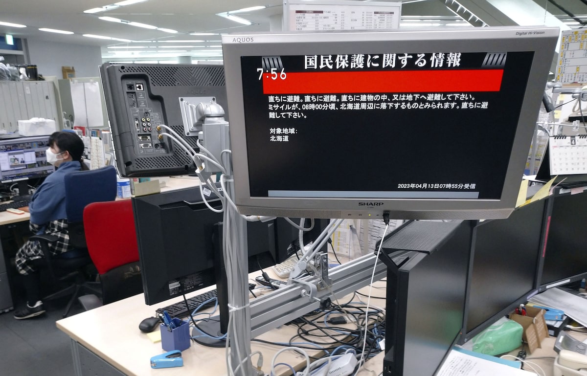 日本和泰国在自然灾害前向民众发出早期预警的方式