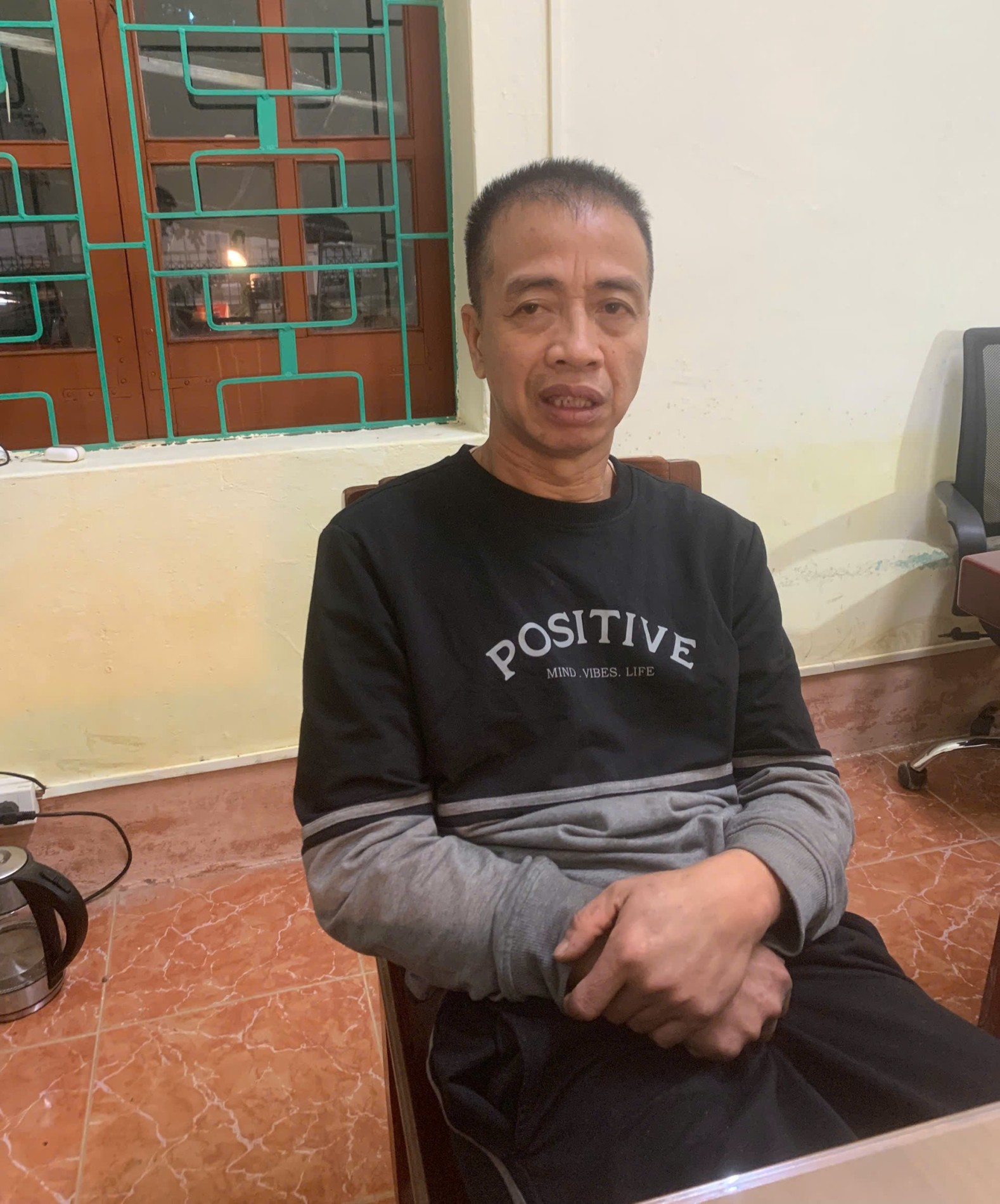 妇女与儿童事务局指导对遭三名亲属虐待的女孩进行心理治疗