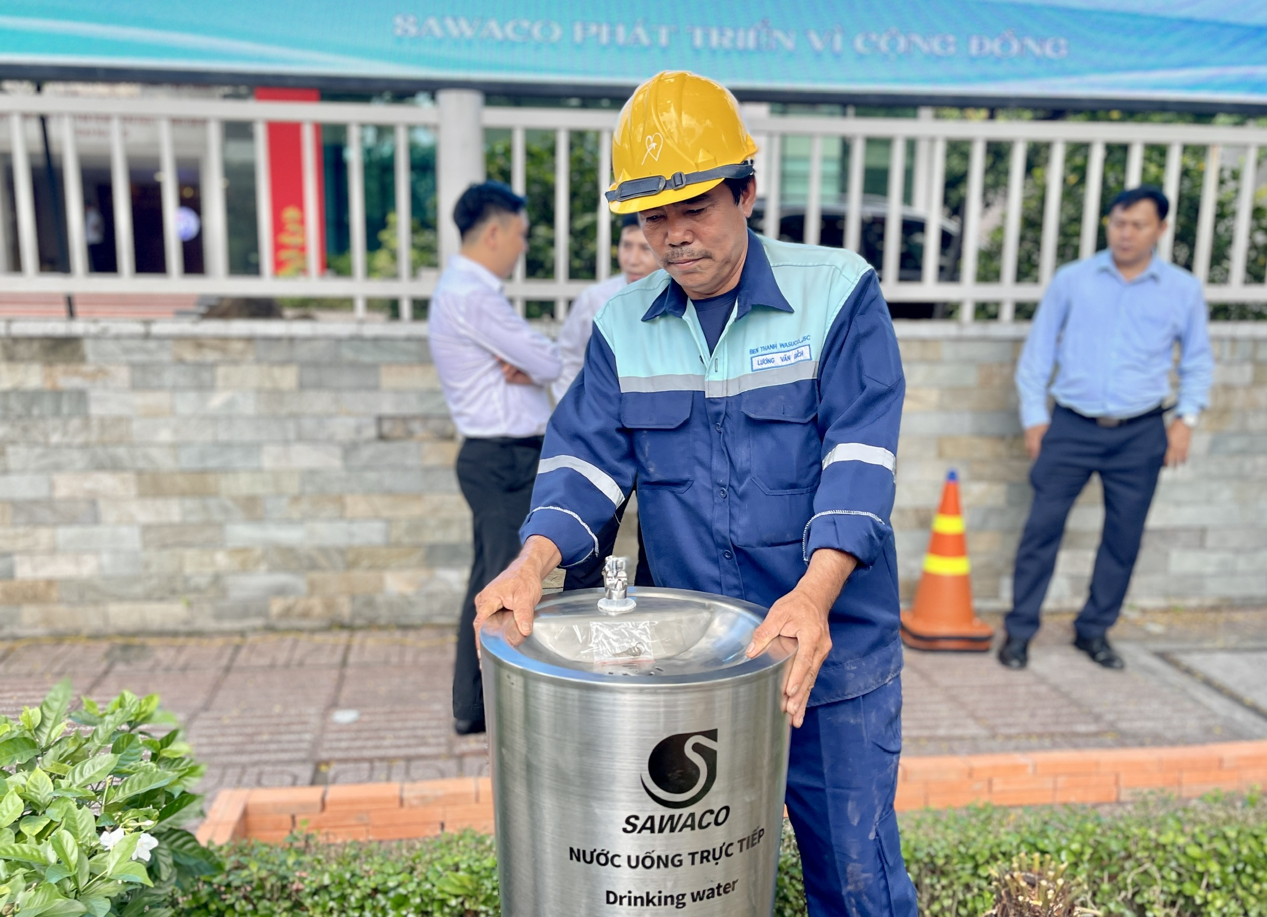 春和区安装4个直饮水龙头，炎热天气为路人带来清凉