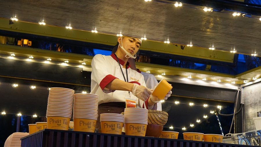 胡志明市米粉美食节加强食品安全措施