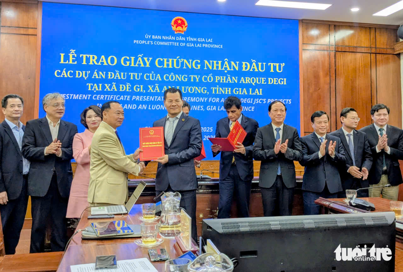 在德吉湖的三个世界级六星级超级游艇度假项目