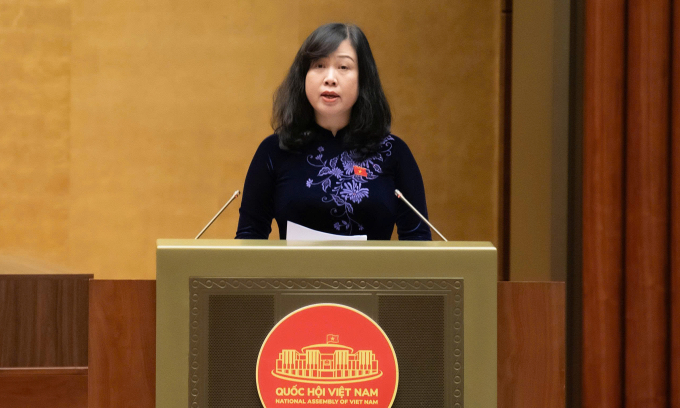 生育两个孩子的家庭优先购买社会住房