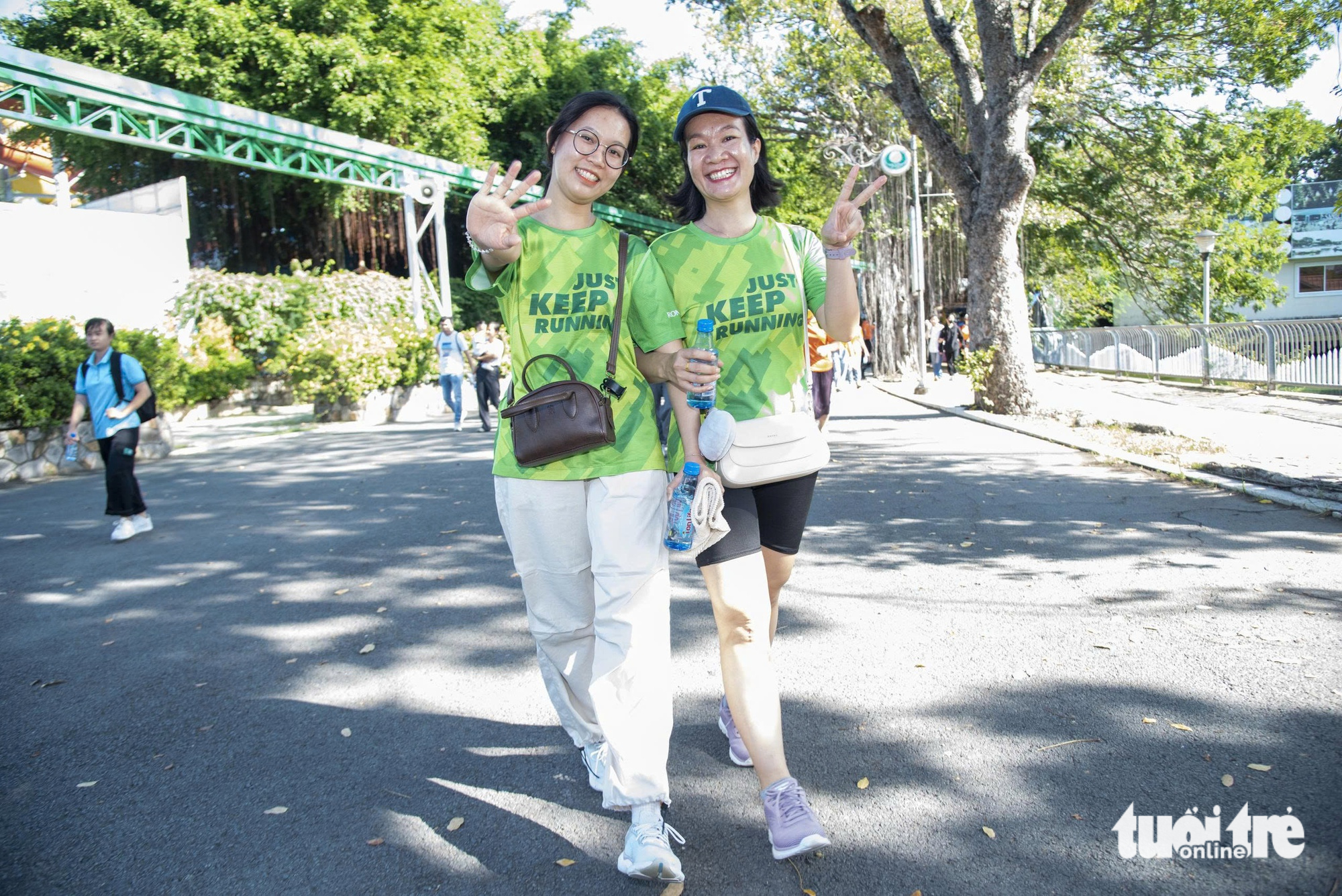 胡志明市：超过5,000人步行支持橙剂受害者