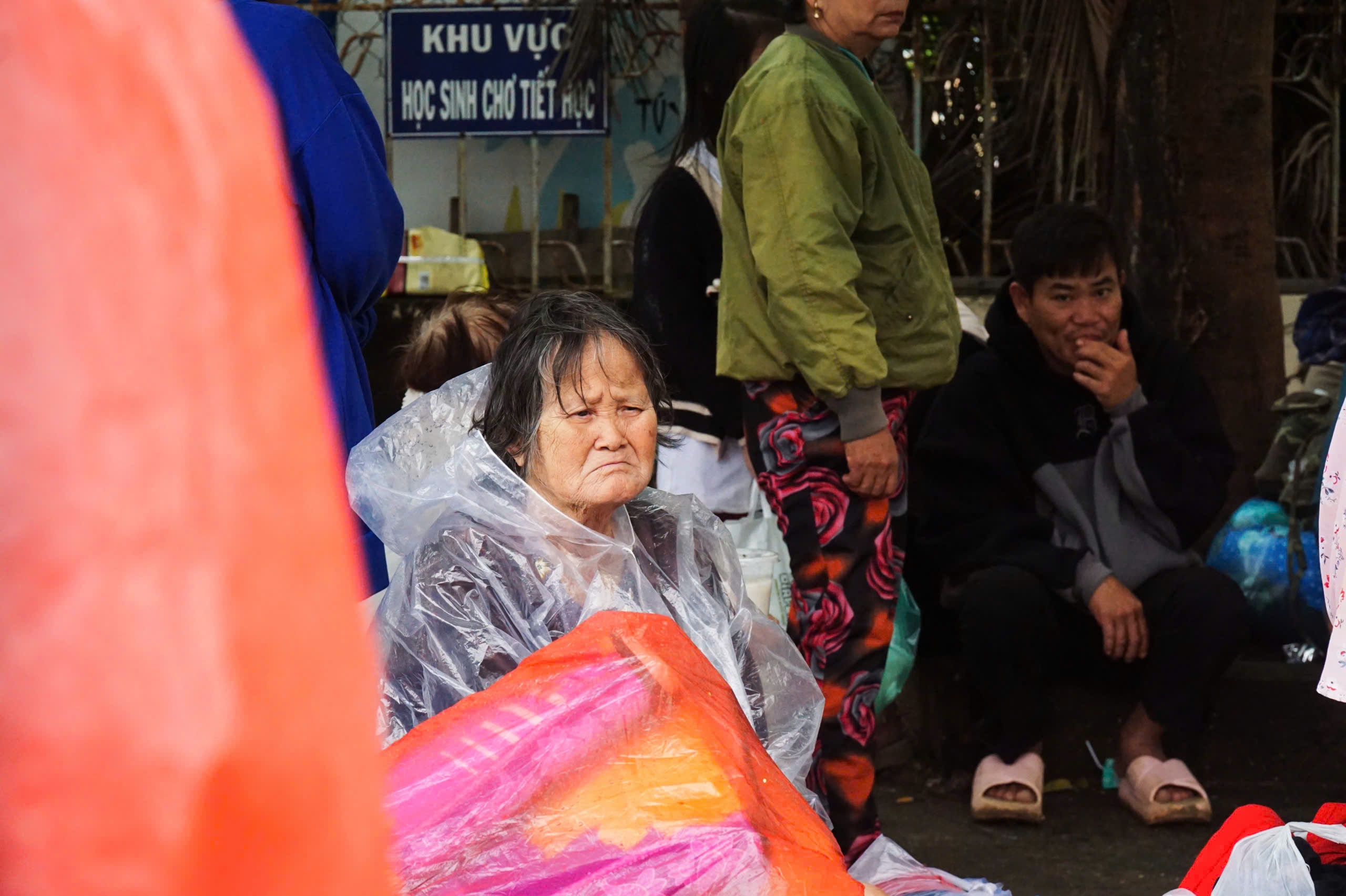 延田的心碎之痛：在凶猛洪水中失去亲人...