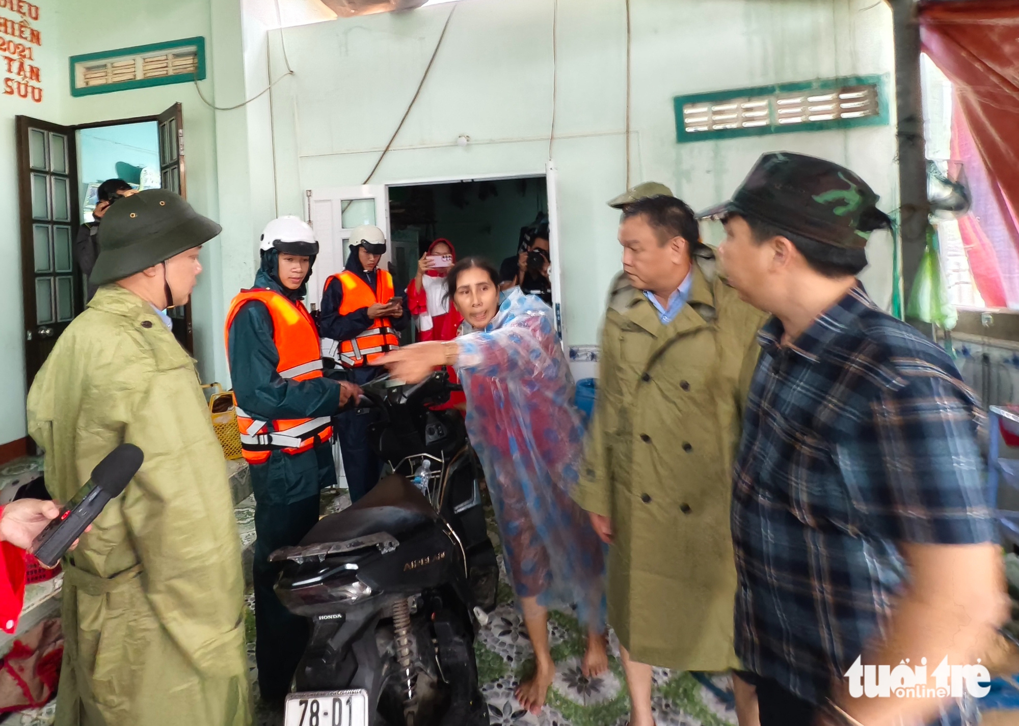 达乐省领导动员民众疏散，嘉莱省6,654户紧急疏散躲避13号台风