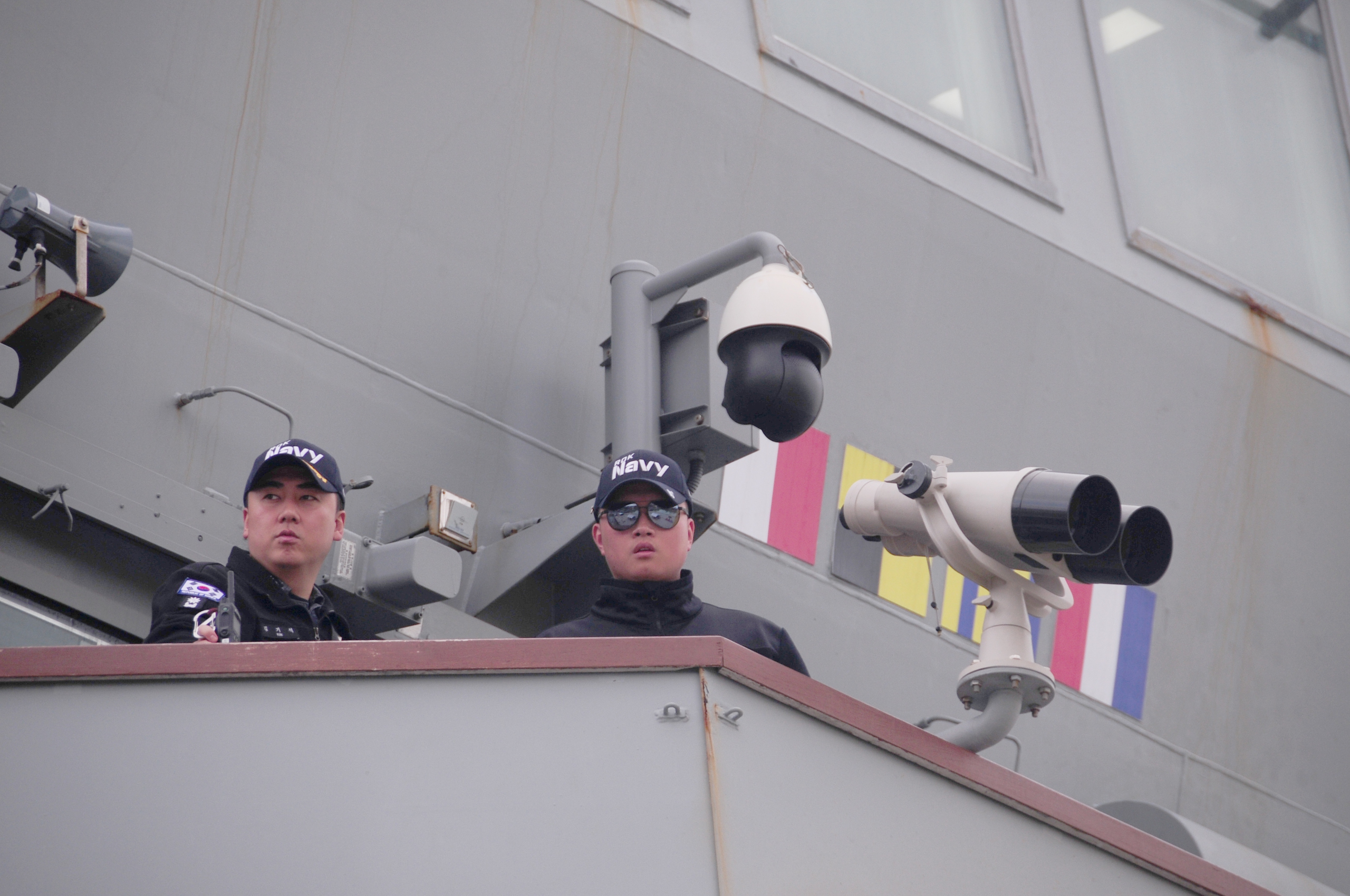 停泊在岘港仙沙港的韩国海军舰艇有什么特别之处？