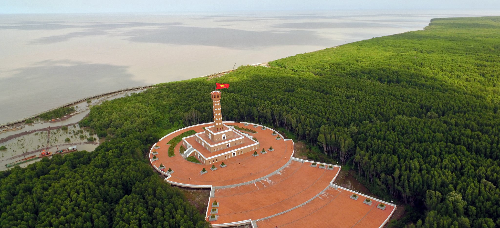 将祖国最南端打造为国家旅游目的地