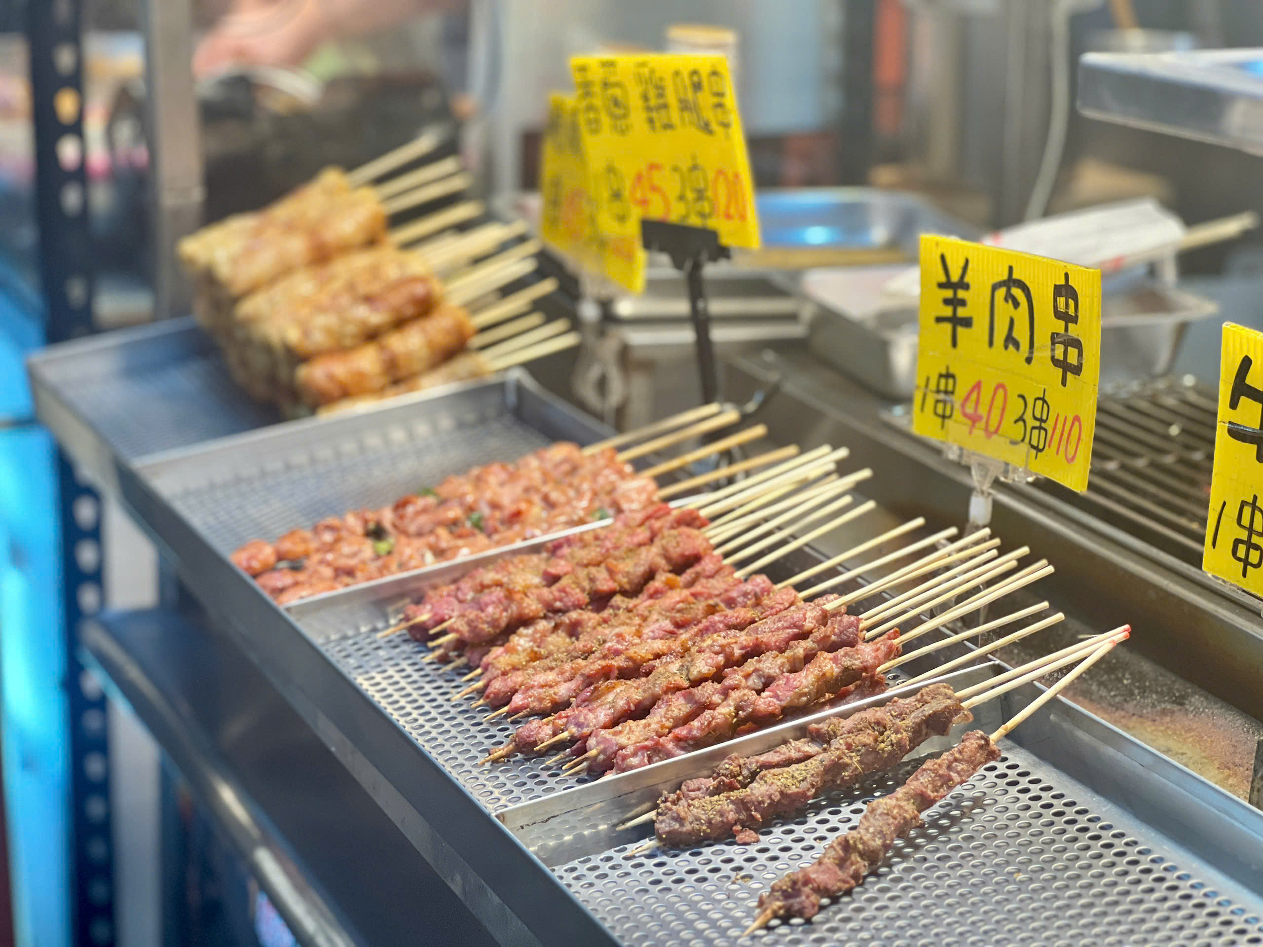 探索台湾总是人潮拥挤的夜市