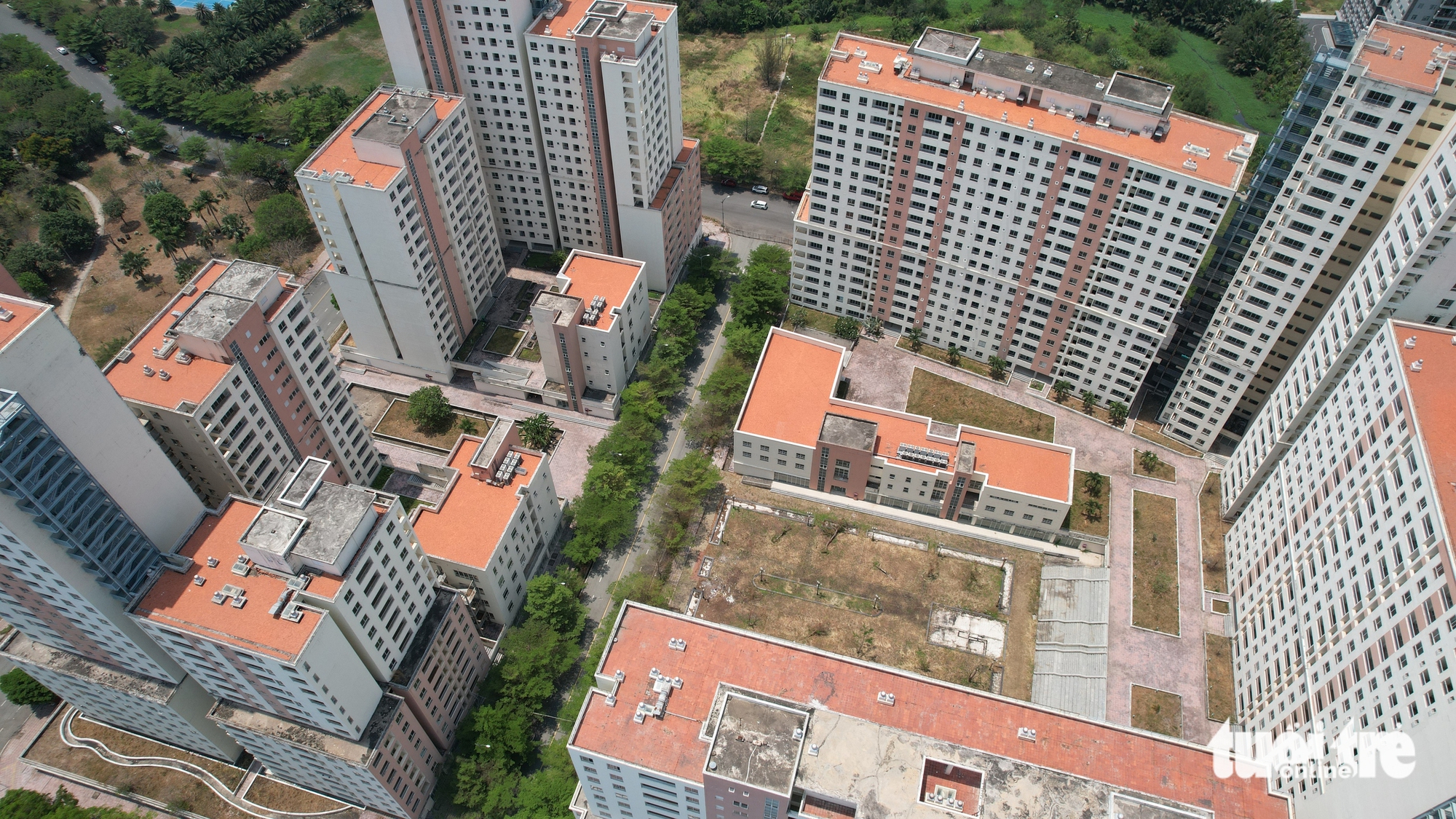 位于'黄金地段'守添的约3800套安置房现状即将拍卖