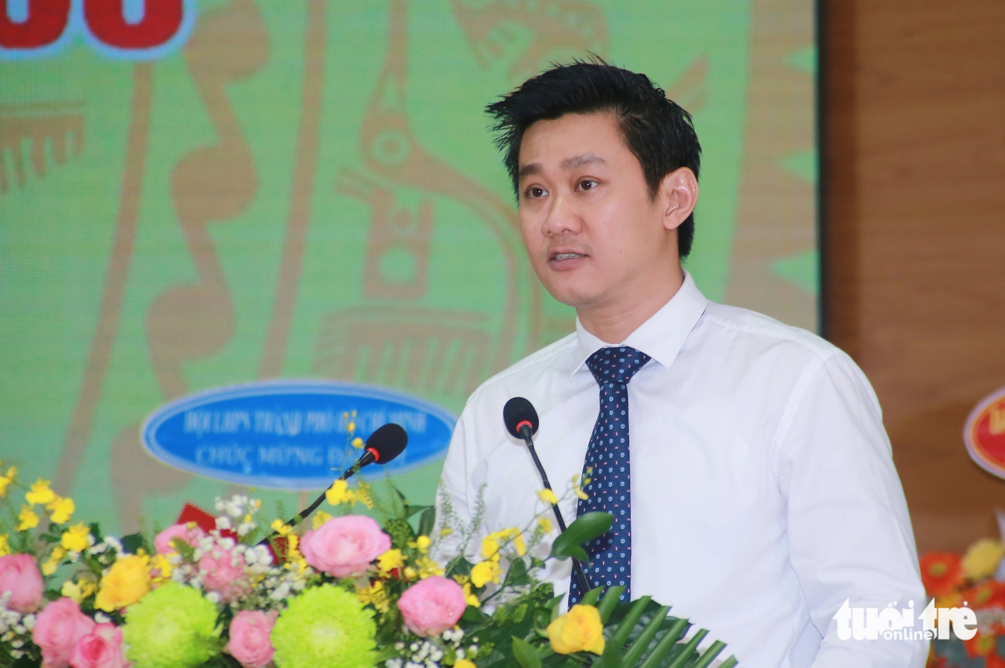 古芝 - '钢铁之地铸成铜' 将阵线活动与人民的切实利益相结合