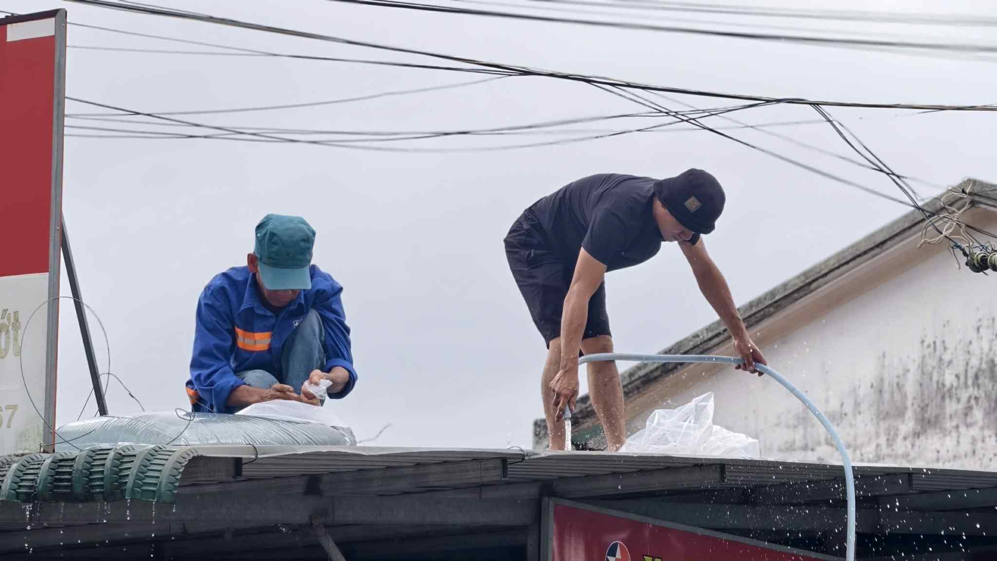 广南省呼吁6000多艘渔船避开13号台风