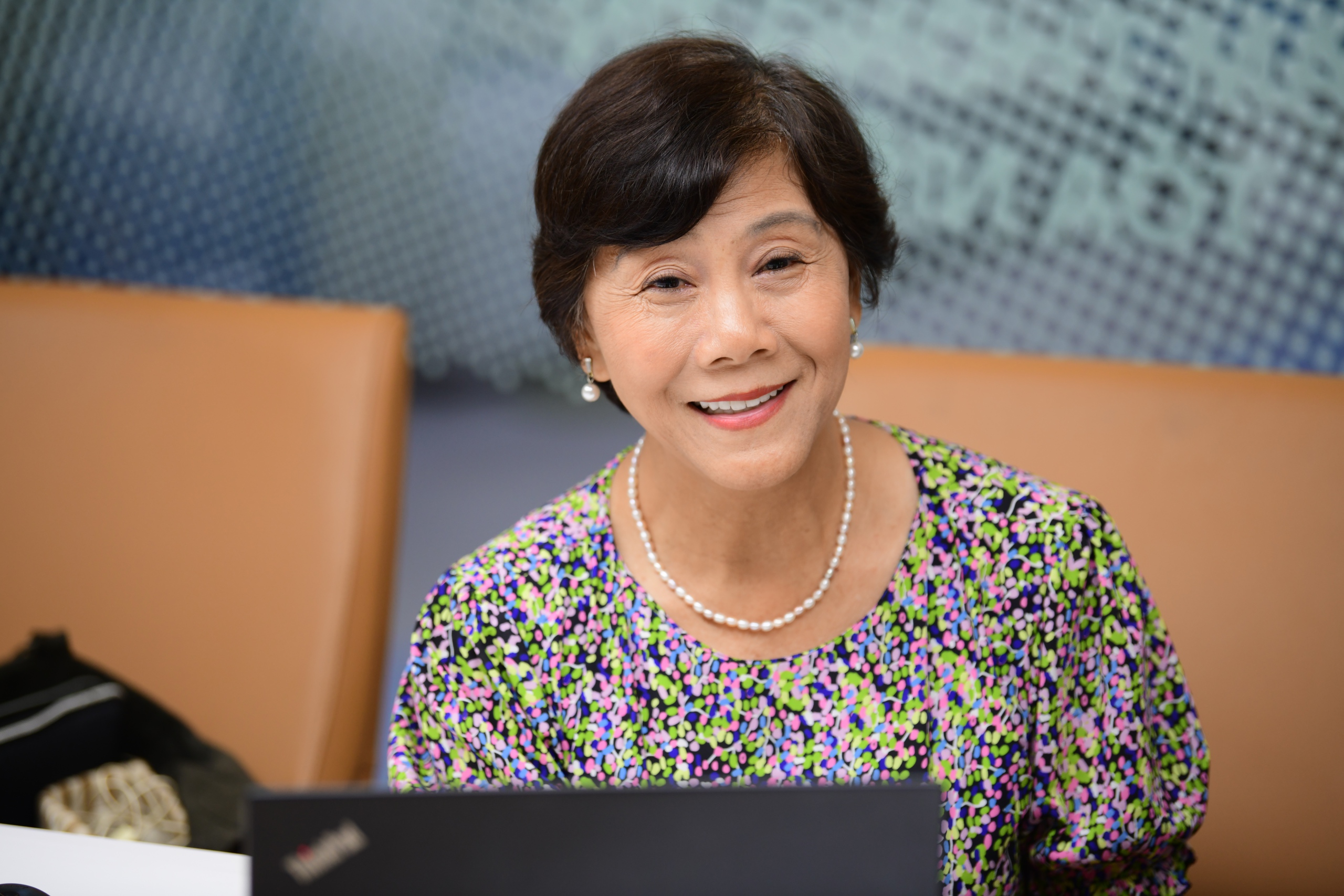 纪念COVID-19遇难者纪念碑：铭记过去，汲取当下教训，展望未来