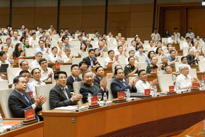 总理：设立国家奖学金基金，增加教育支出