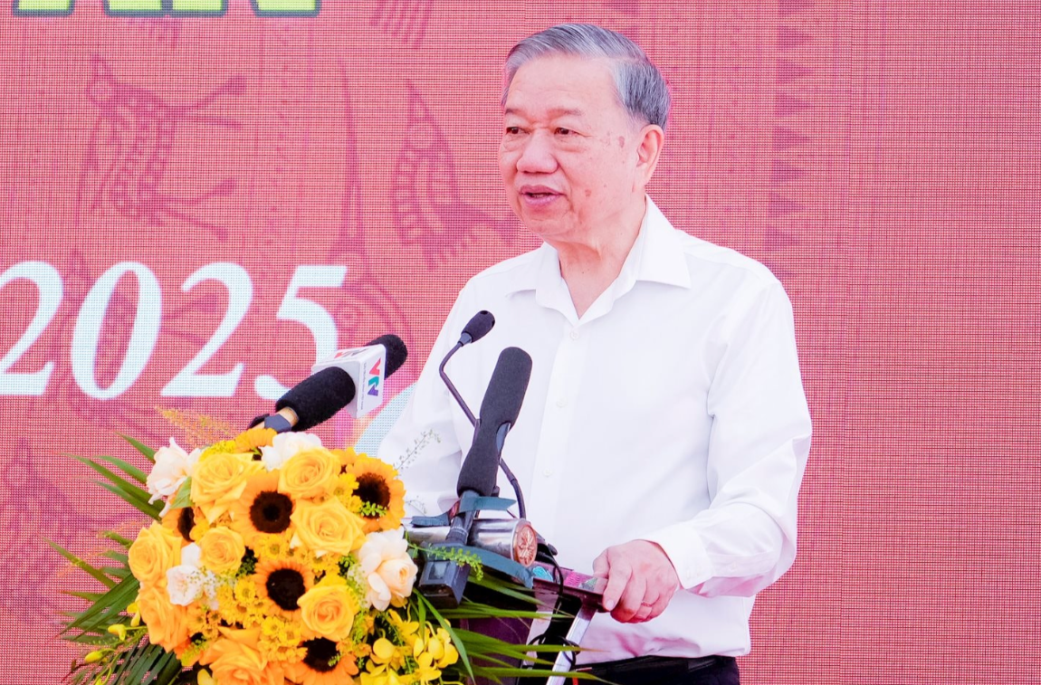 总书记苏林出席义安省边境学校开工仪式