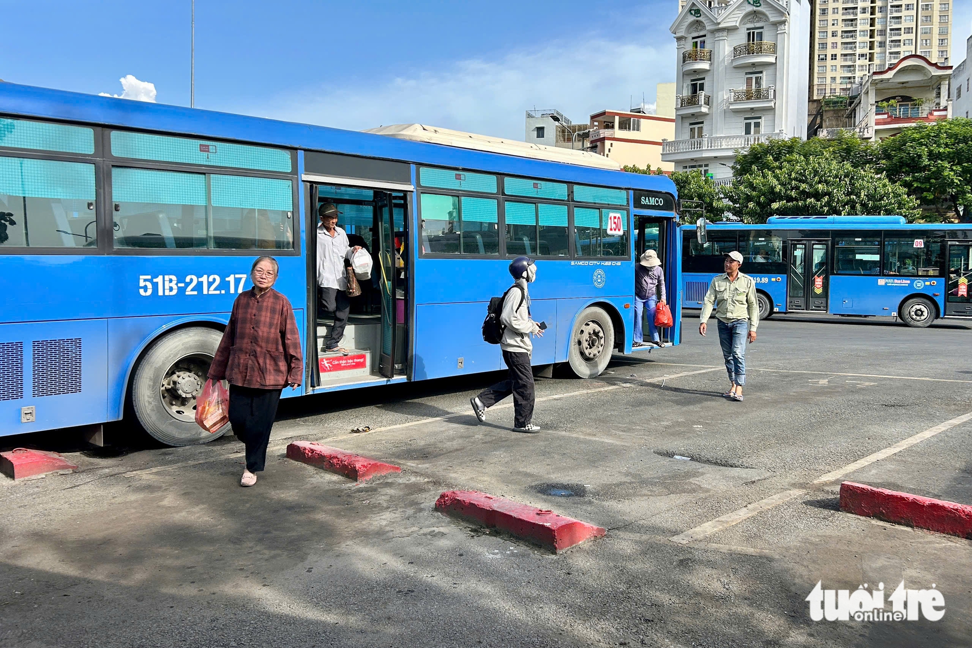 150路公交车停止经过同奈，市民可以乘坐哪些车前往胡志明市？