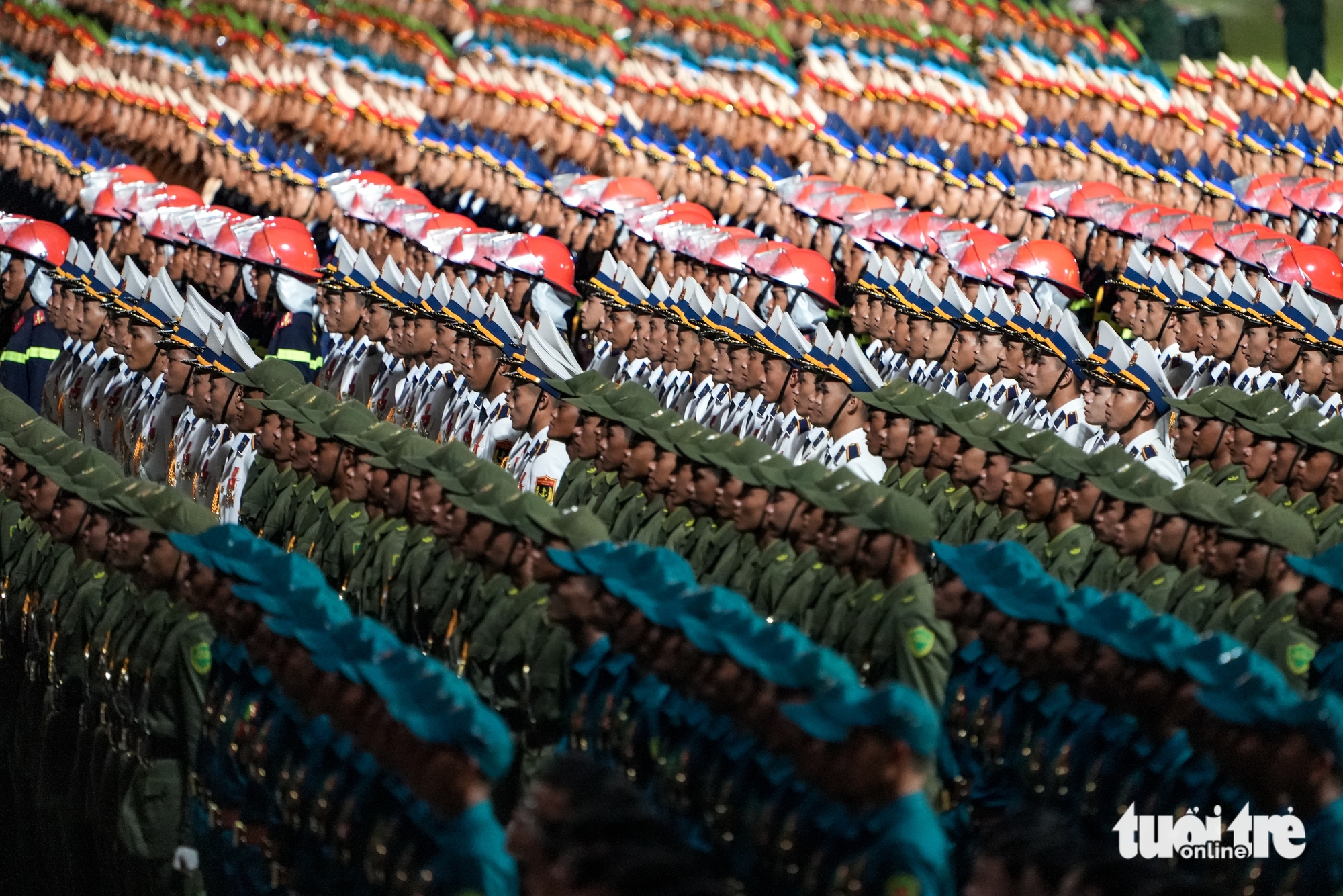 今晚20点巴亭广场举行第二次阅兵游行总合练