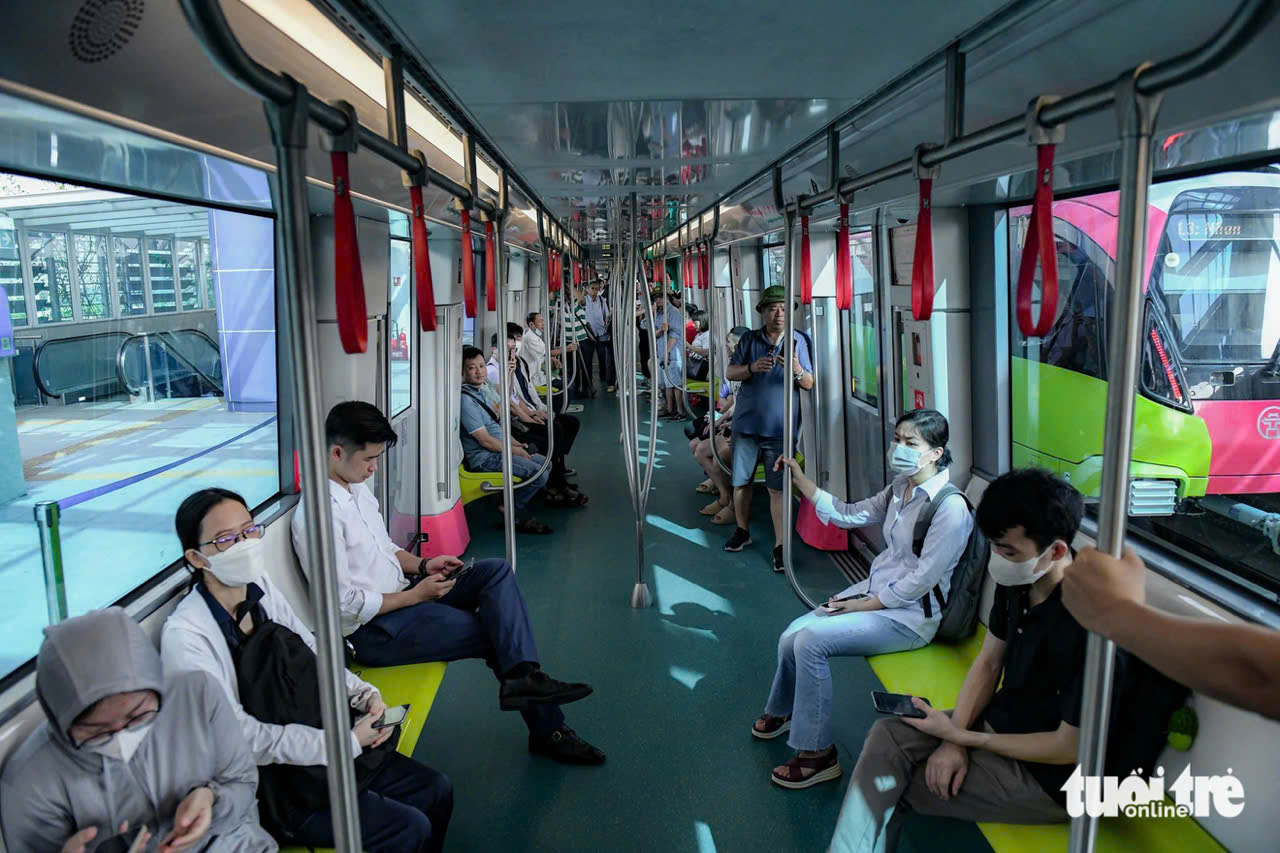 机制必须开放，以实现'内部足够通畅，外部足够宽松'，以发展河内、胡志明市、岘港