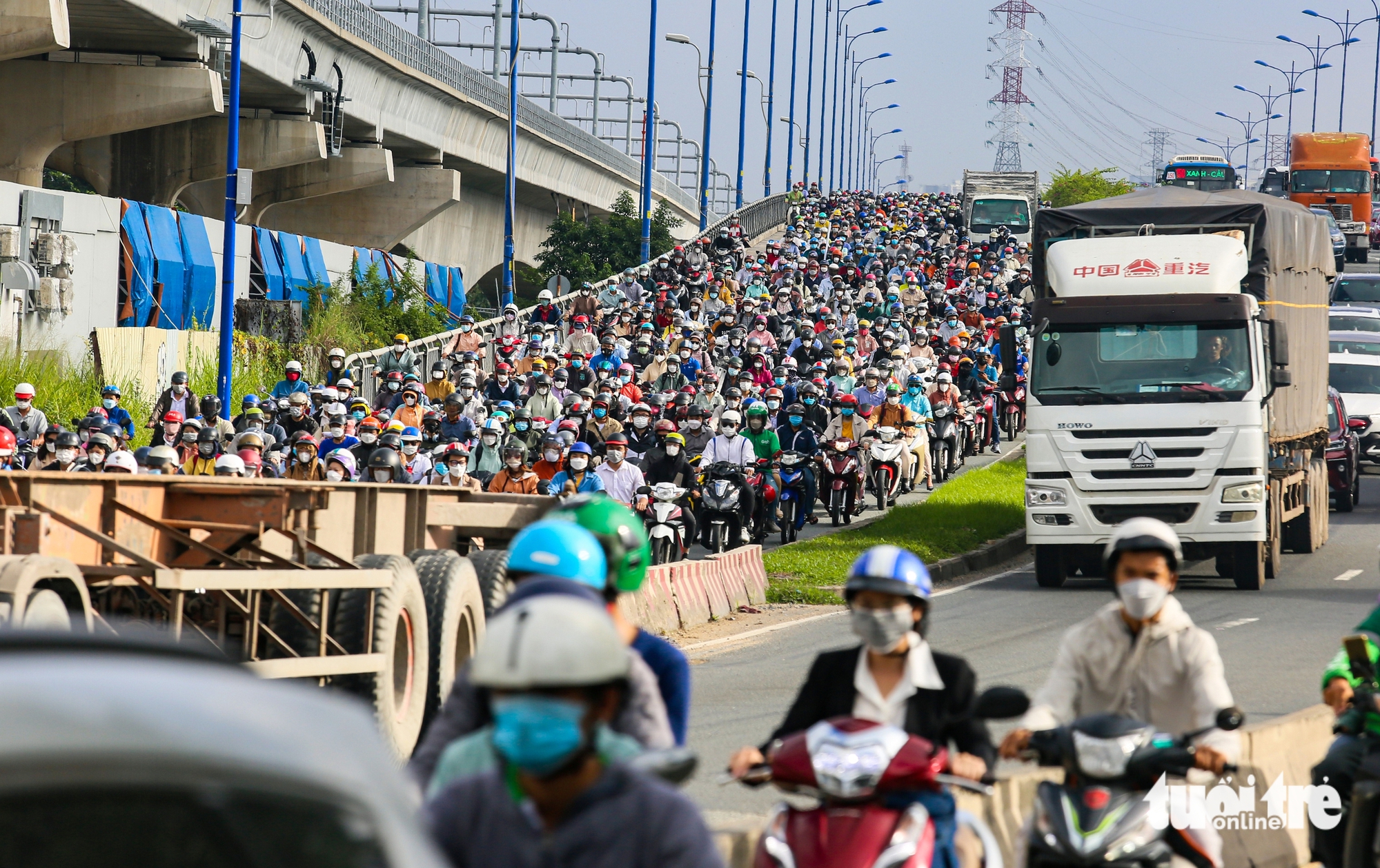 胡志明市将于2026年初向市人民议会提交交通排放控制方案