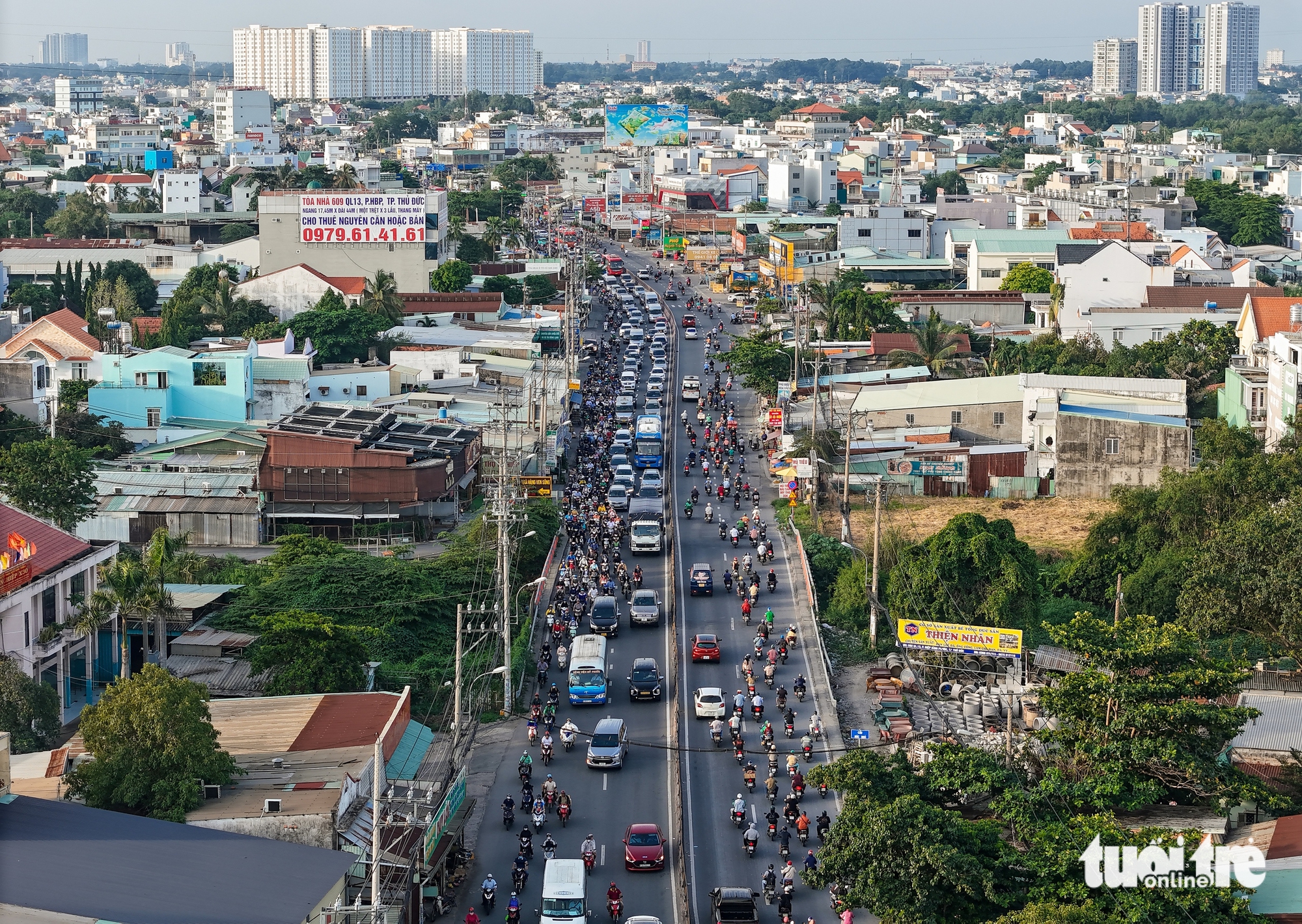 胡志明市推进扩建杭青-平兆轴线和13号国道