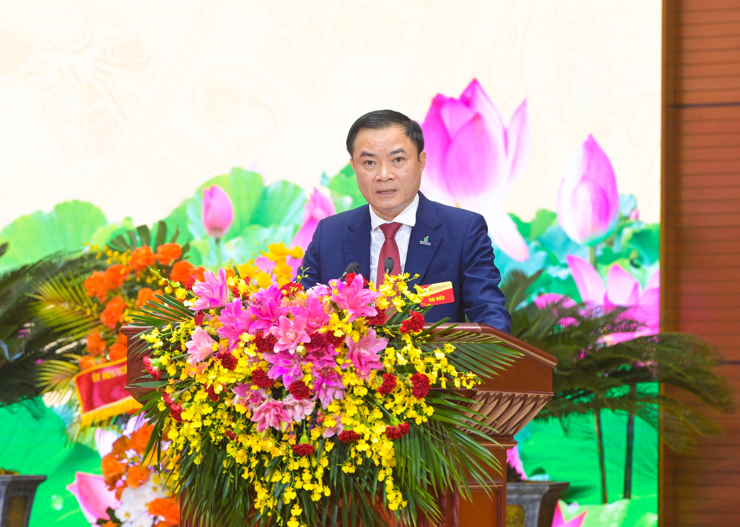 '历史将我们置于前所未有的对抗中'，以及Petrovietnam如何'渡过风暴'