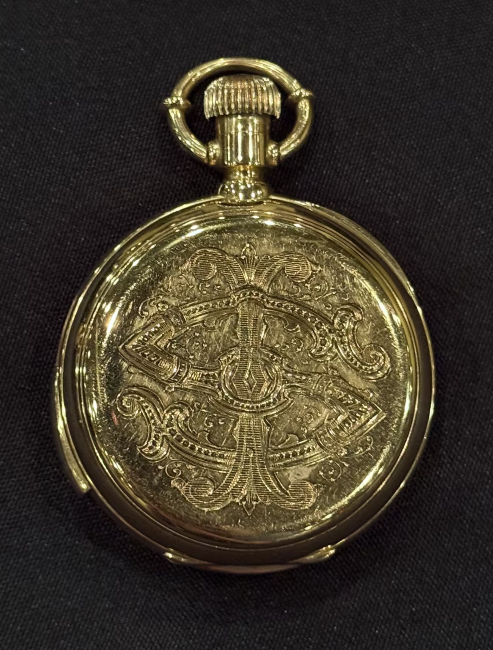 泰坦尼克号上著名情侣的金表以600亿越南盾售出