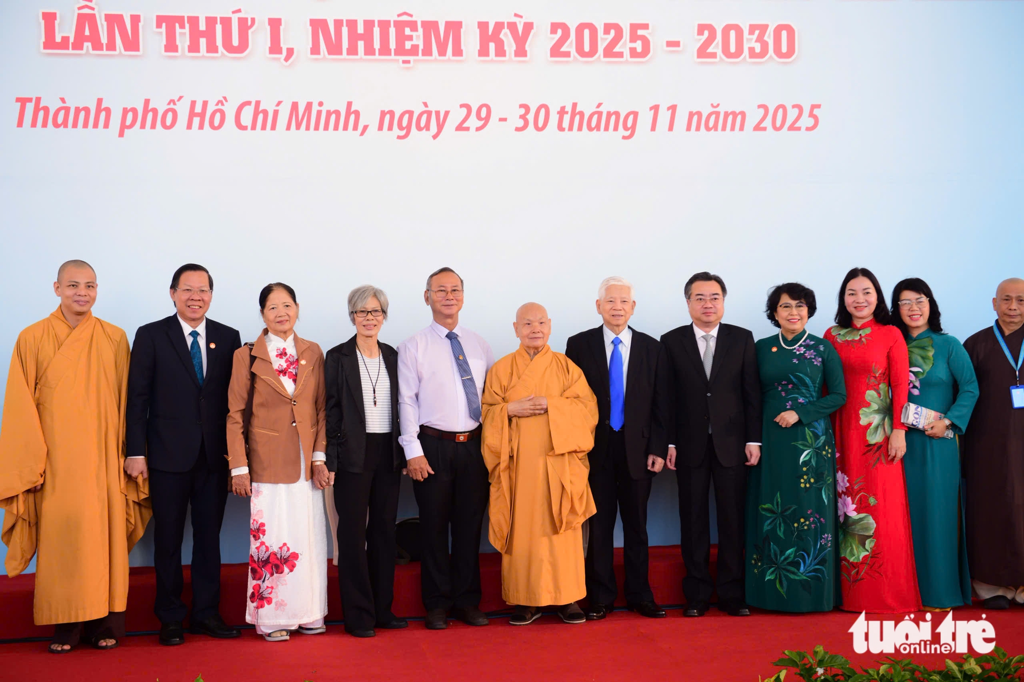 阮文光书记及多位领导出席越南祖国阵线胡志明市代表大会