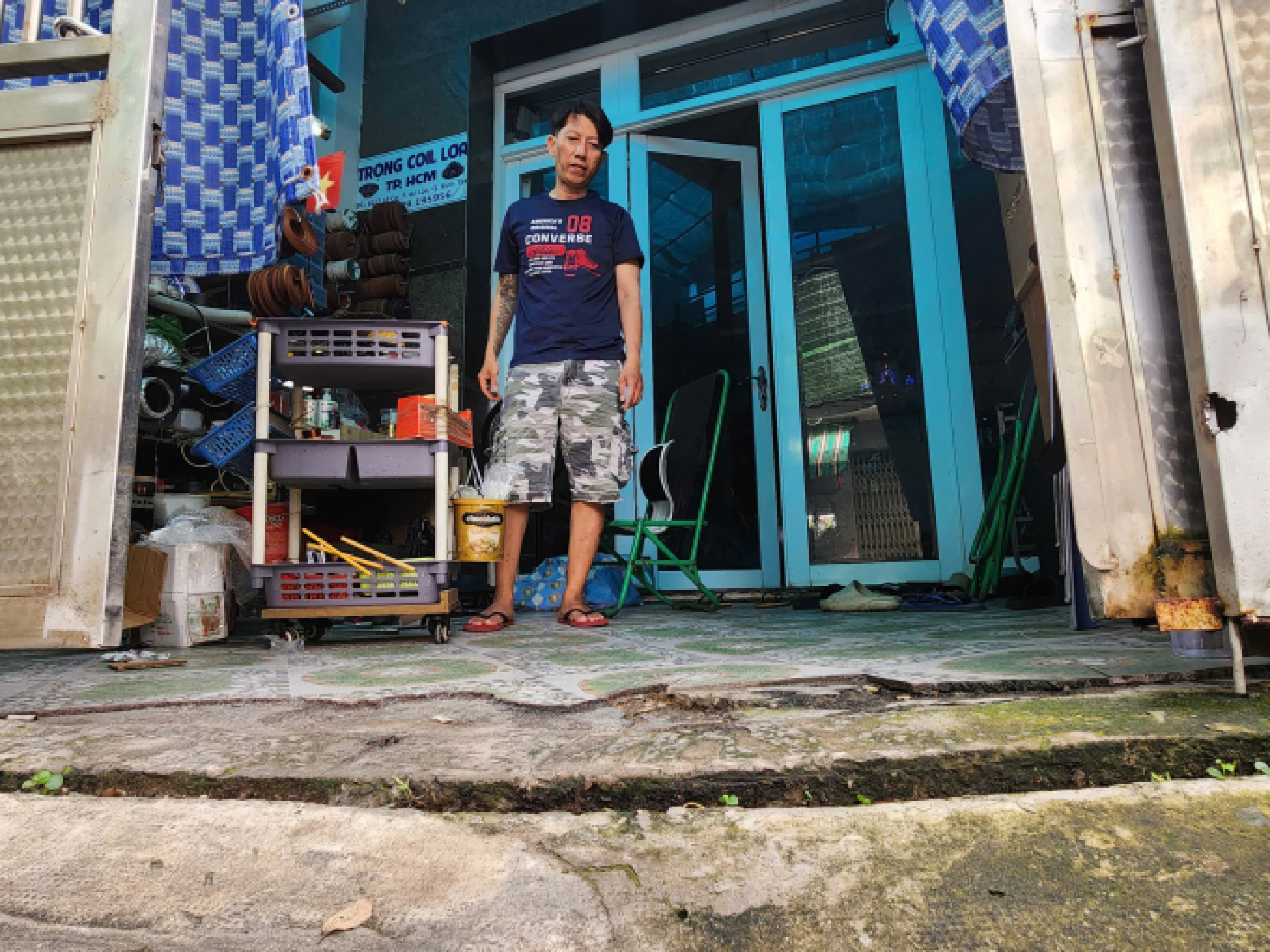 胡志明市'持续下沉'