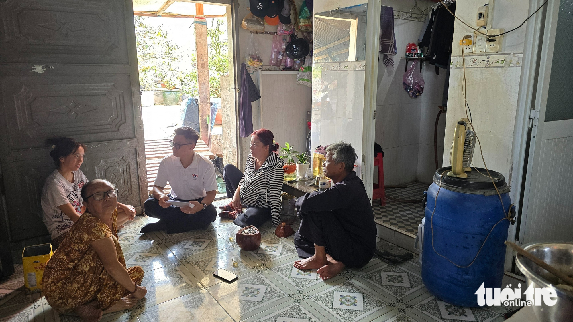 居民抱怨安置地价高，尽管他们已让地修路