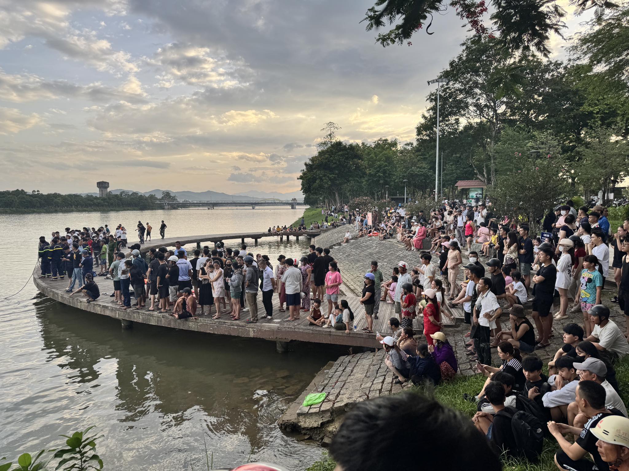16岁少年在香江游泳时溺水身亡