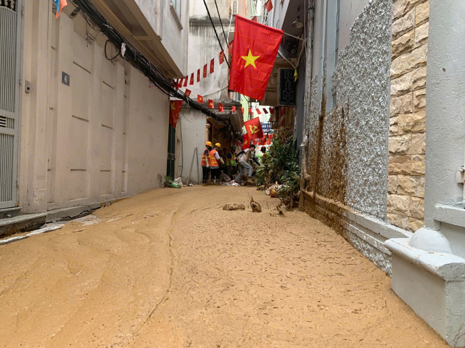 地铁项目泥浆再次涌出